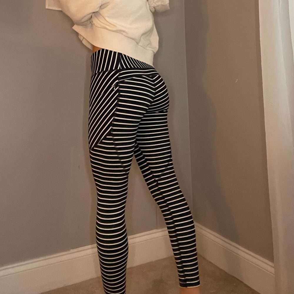 Athleta steiped leggings
